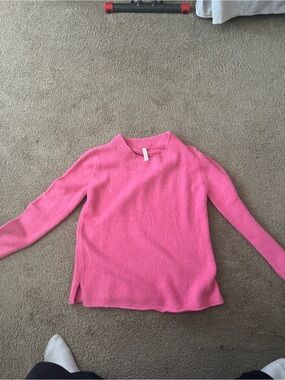 Women's Hot Pink Crewneck Sweater - Classic Knit